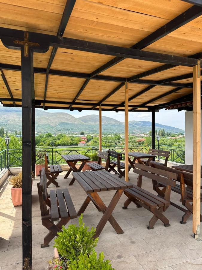 Bed & Breakfast Local Living Edi Μπεράτ Εξωτερικό φωτογραφία